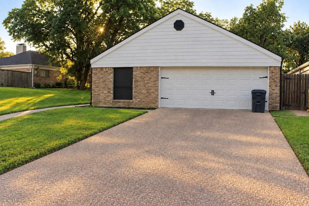 3229 Brannon Drive, Waco