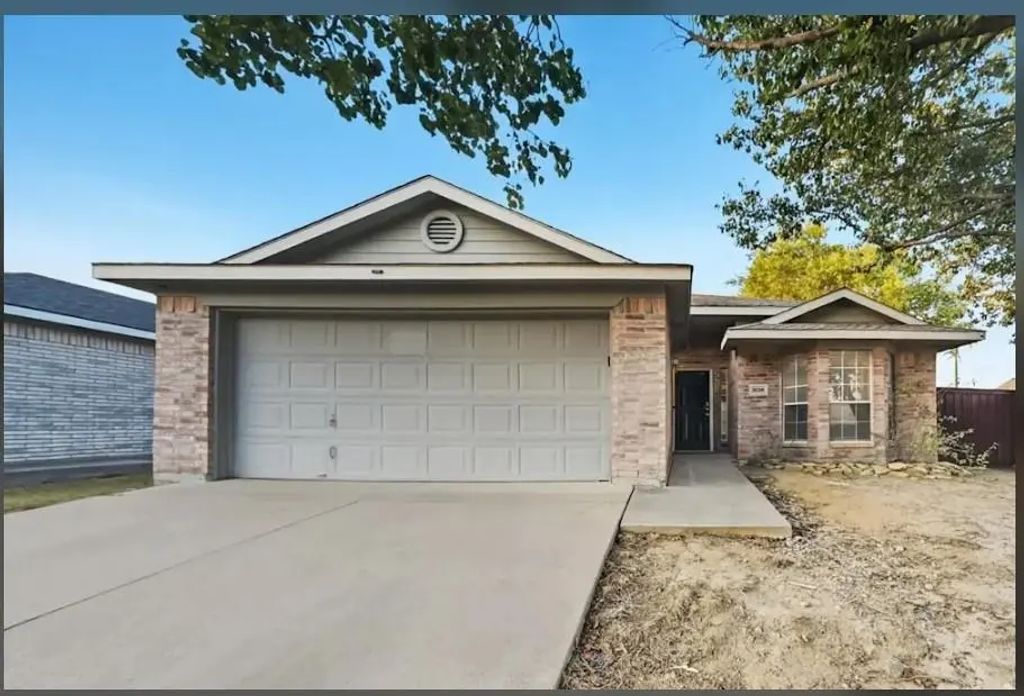 10200 Cypress Hills Drive, Fort Worth