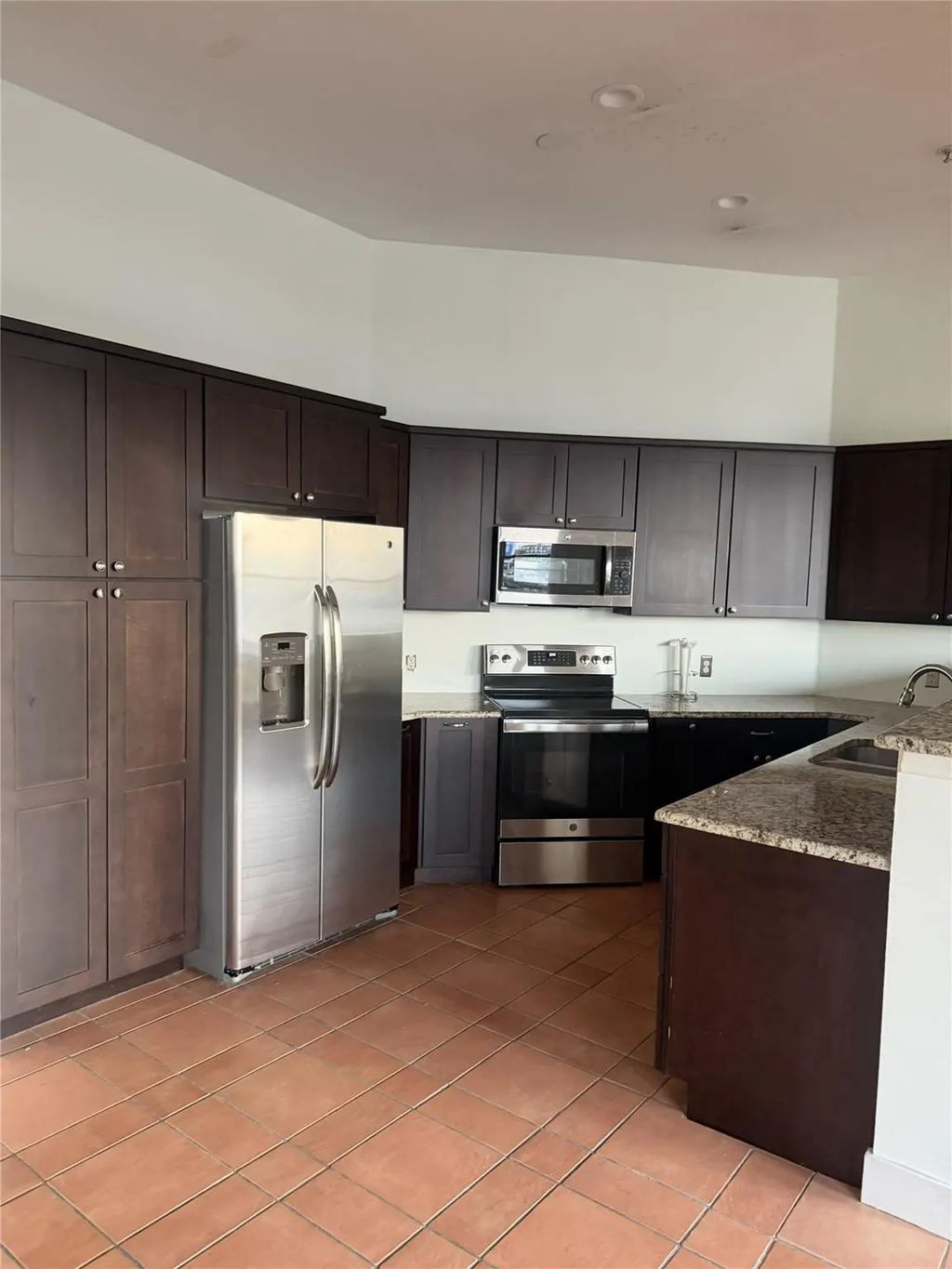 2502 Live Oak 301, Dallas