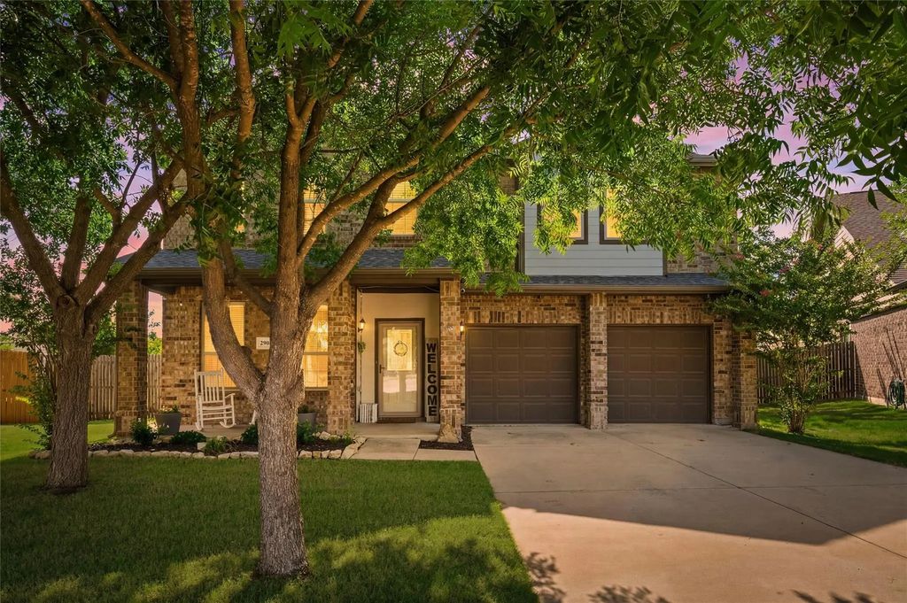 2904 Big Horn Bluff Court, Fort Worth