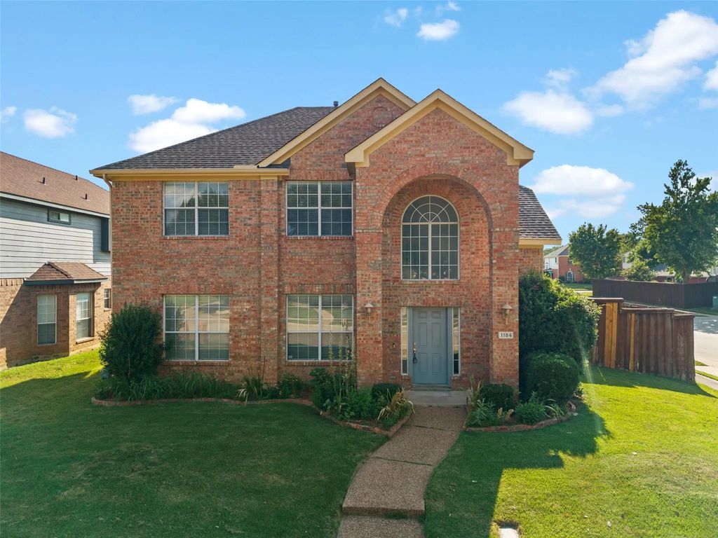 1184 Courtney Lane, Lewisville