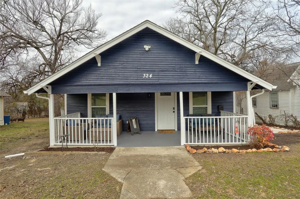 324 S Kentucky Street, McKinney