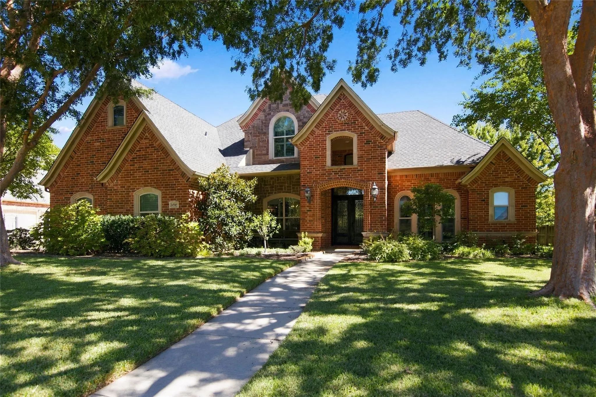 Photo of Listing #21402076