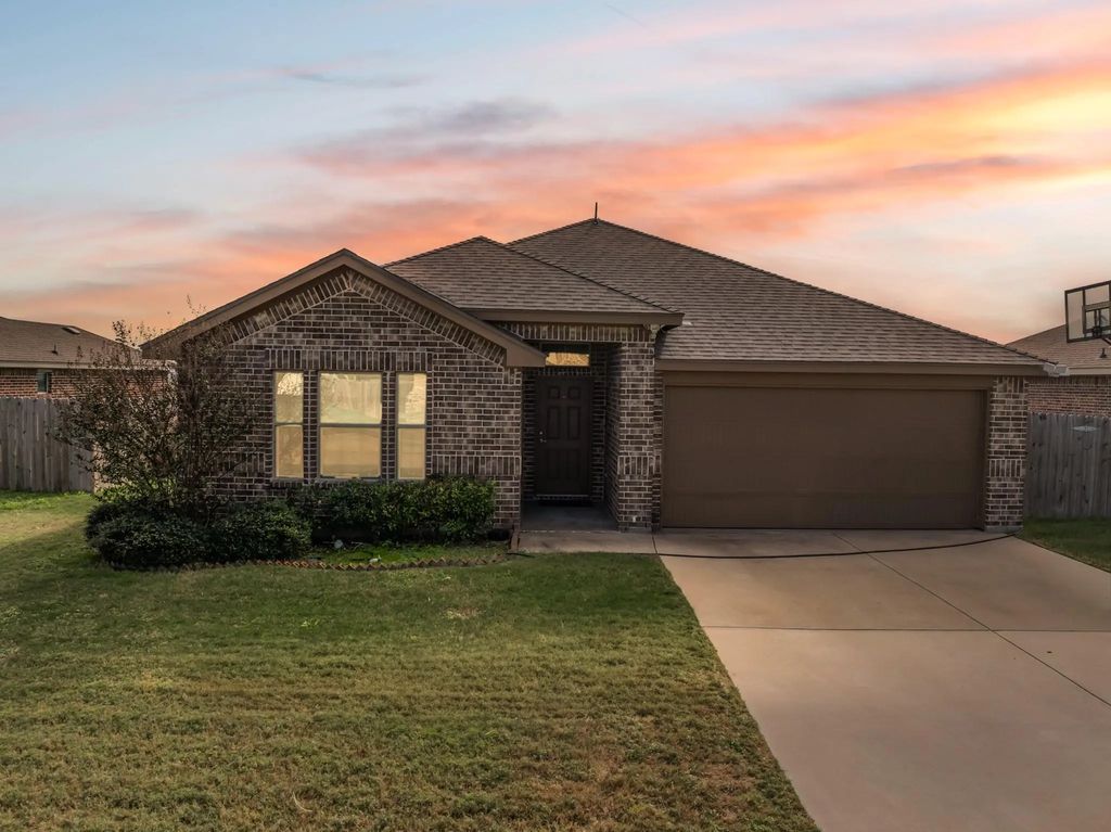 422 Stoneridge Drive, Hillsboro