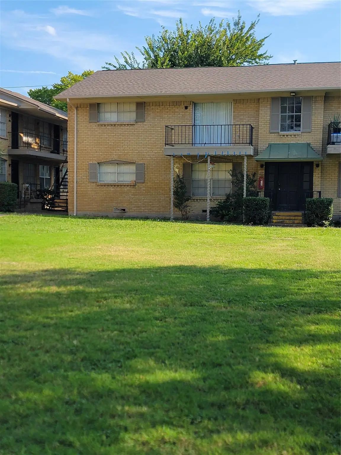 Photo of Listing #21402279