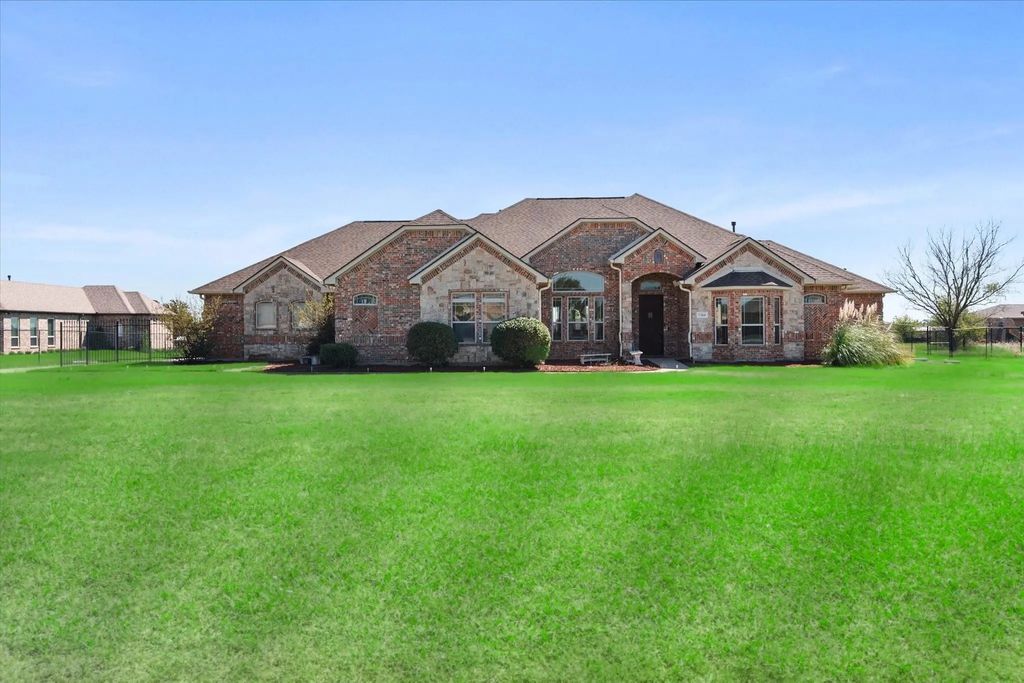 7168 Granville Drive, Mansfield