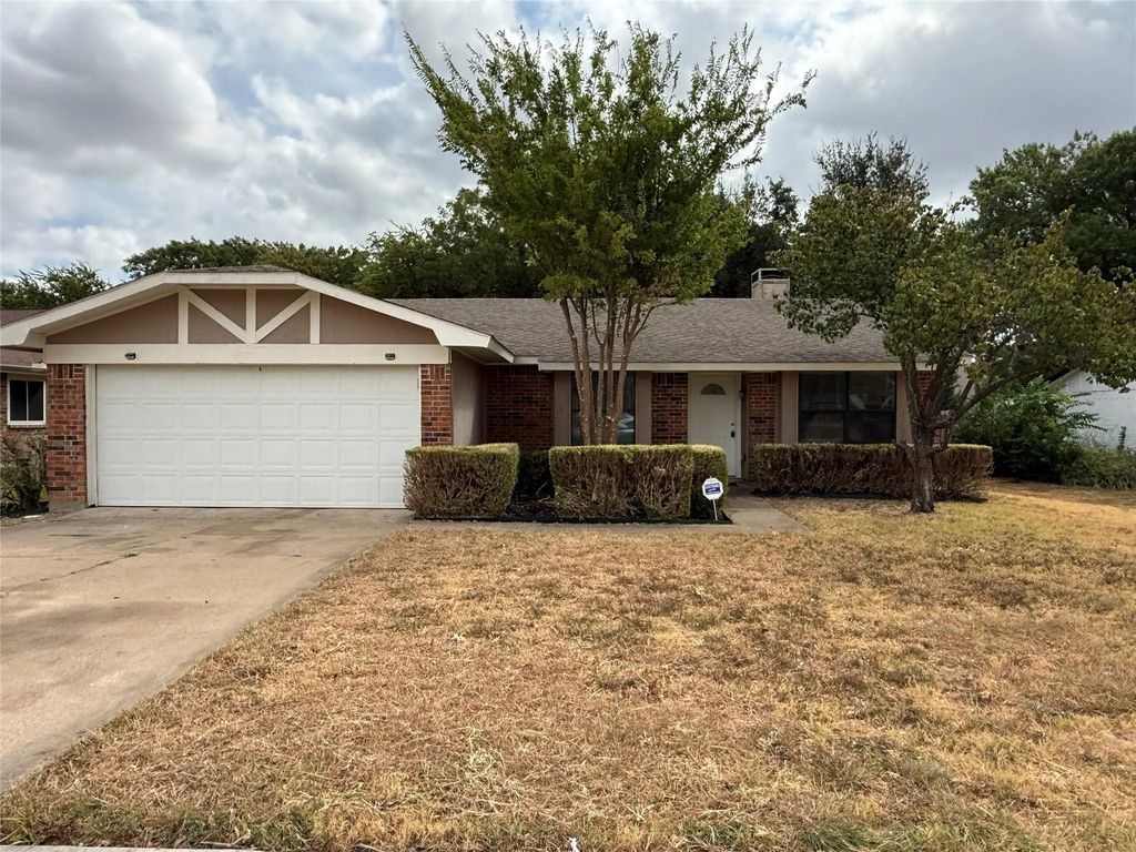 1464 Larchmont Drive, Plano