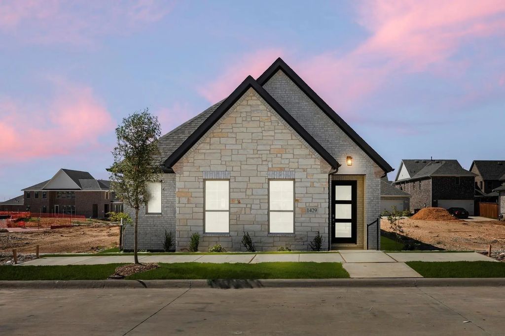 1429 Tipperary Drive, Celina