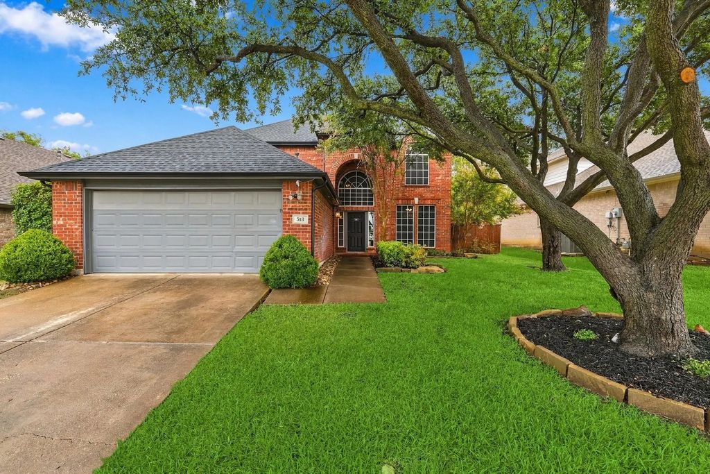518 Briaroaks Drive, Lake Dallas