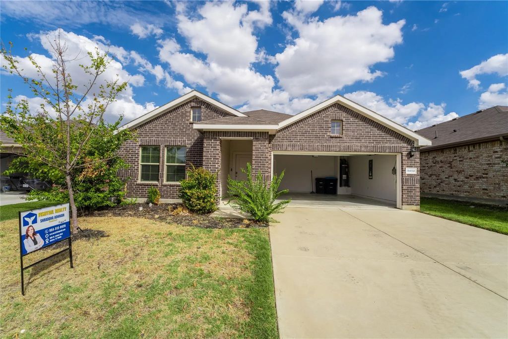 9452 Firedog Drive, Fort Worth