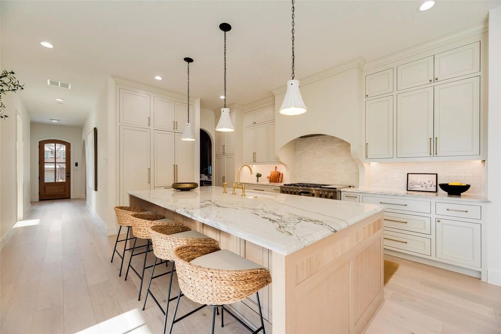 6402 Westlake Avenue, Dallas