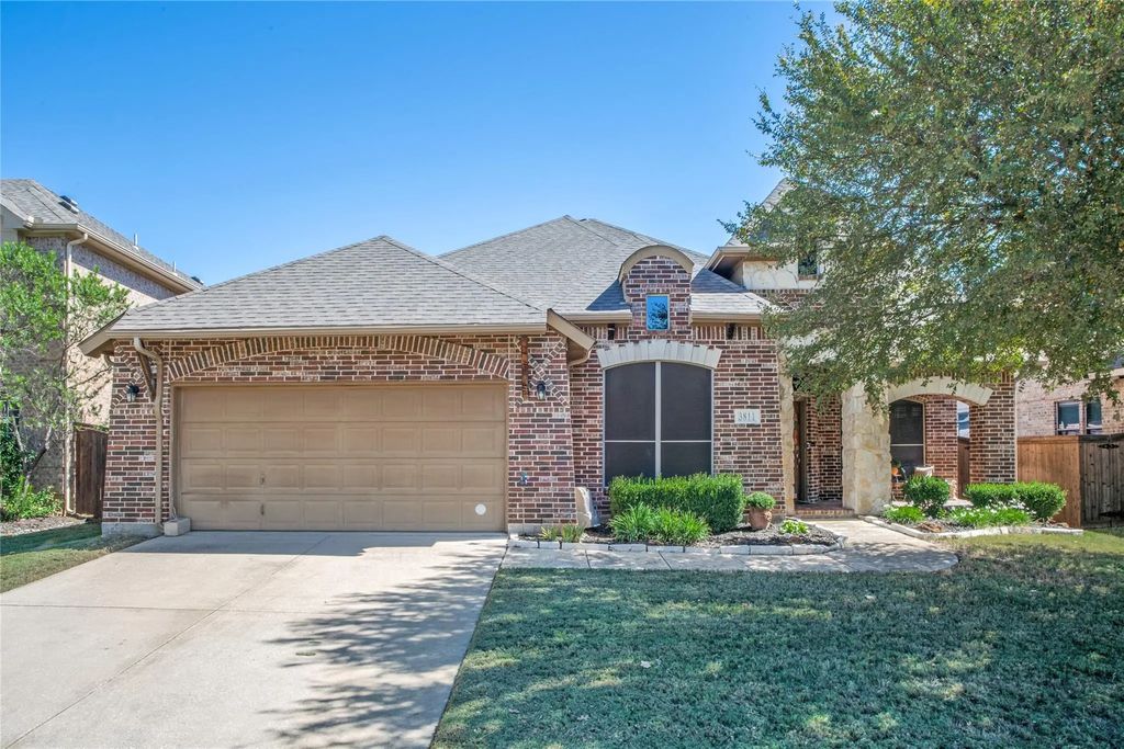 3811 Desert Willow Drive, Denton