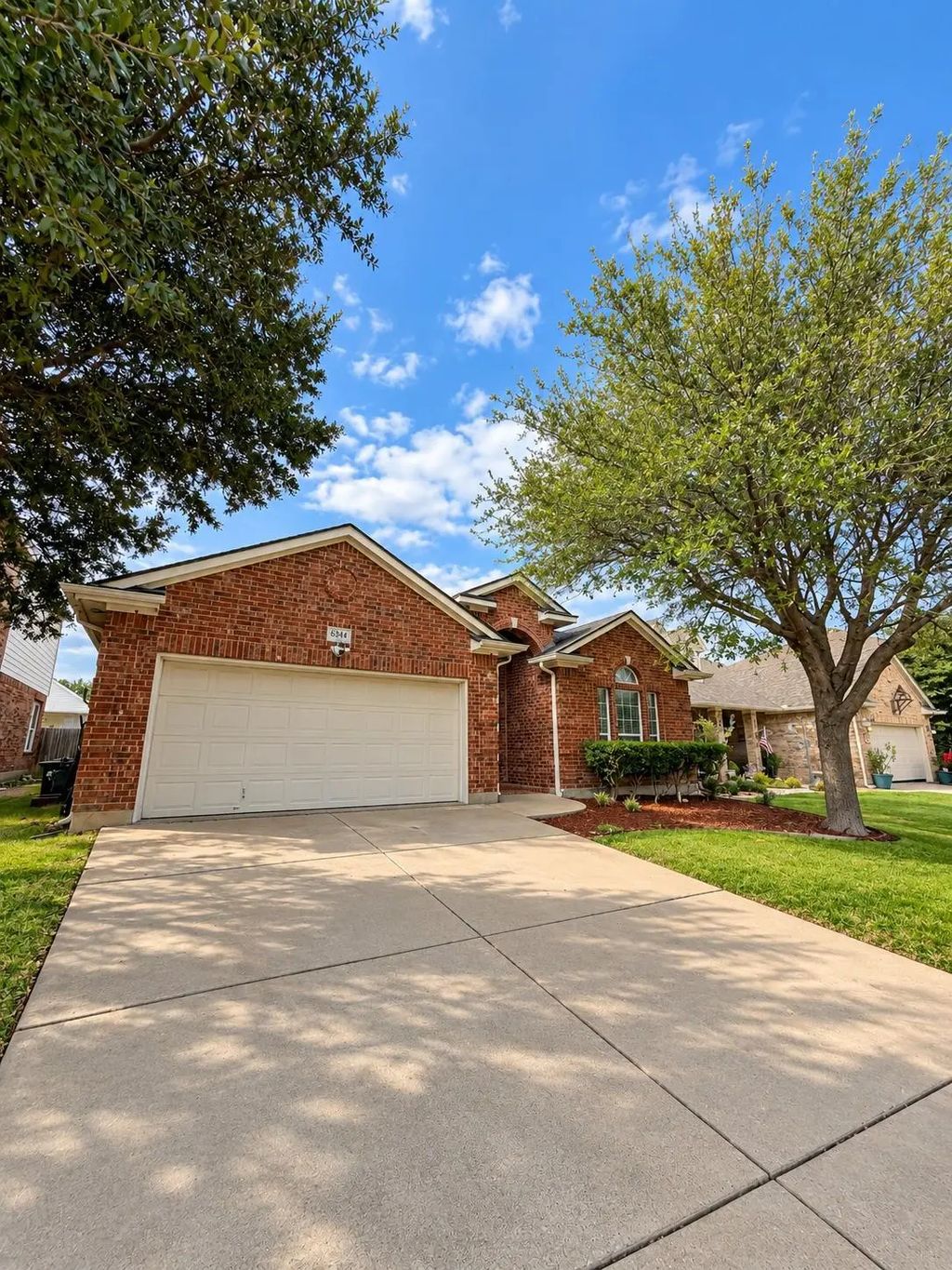 6344 Ferncreek Lane, Fort Worth