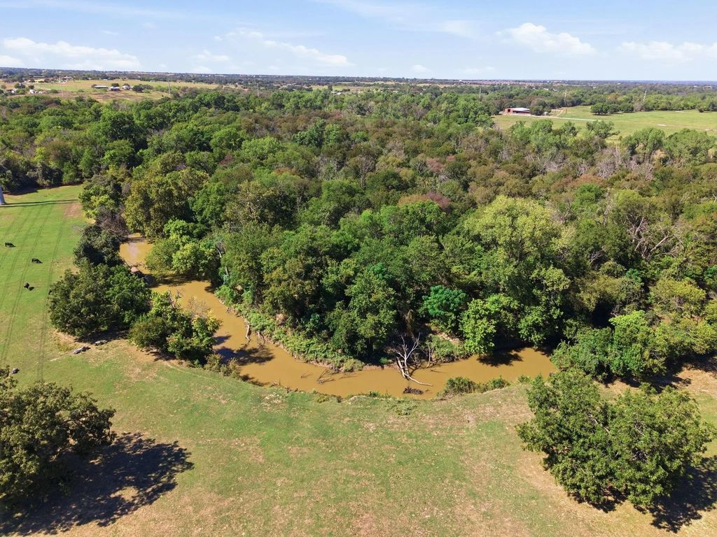 664 County Road 4756, Boyd
