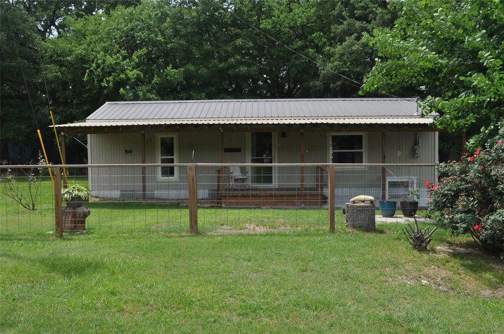 10166 Northview Drive, Wills Point