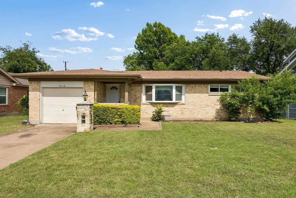 1216 Bluebird Lane, Garland
