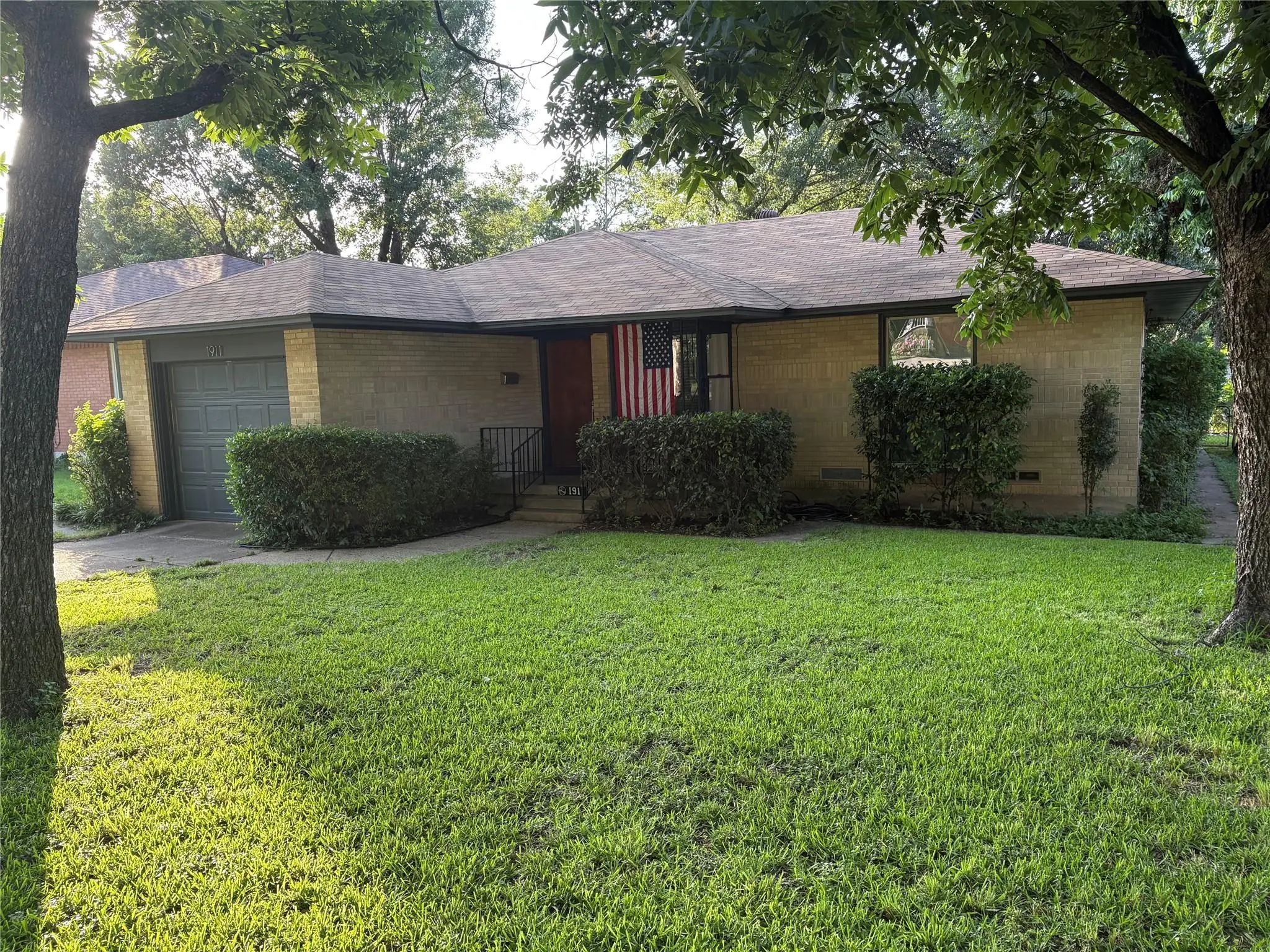 Photo of Listing #21402908