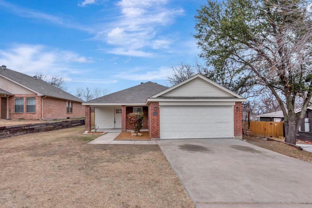 8112 Arbor Avenue, Fort Worth