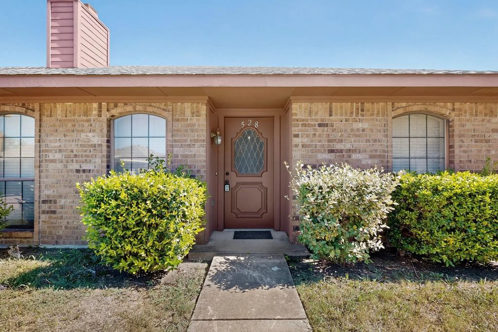 528 Post Oak Lane, Allen