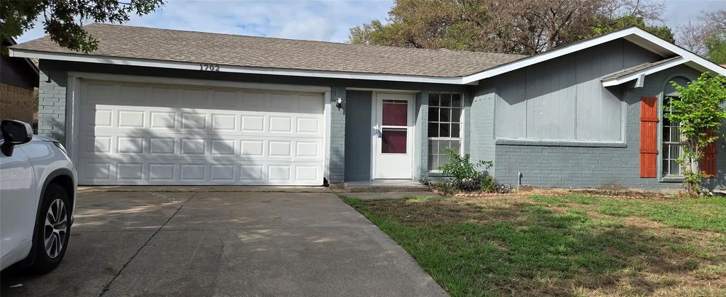 1702 Pisces Street, Grand Prairie