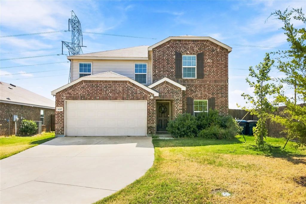 4749 Greenham Lane, Fort Worth