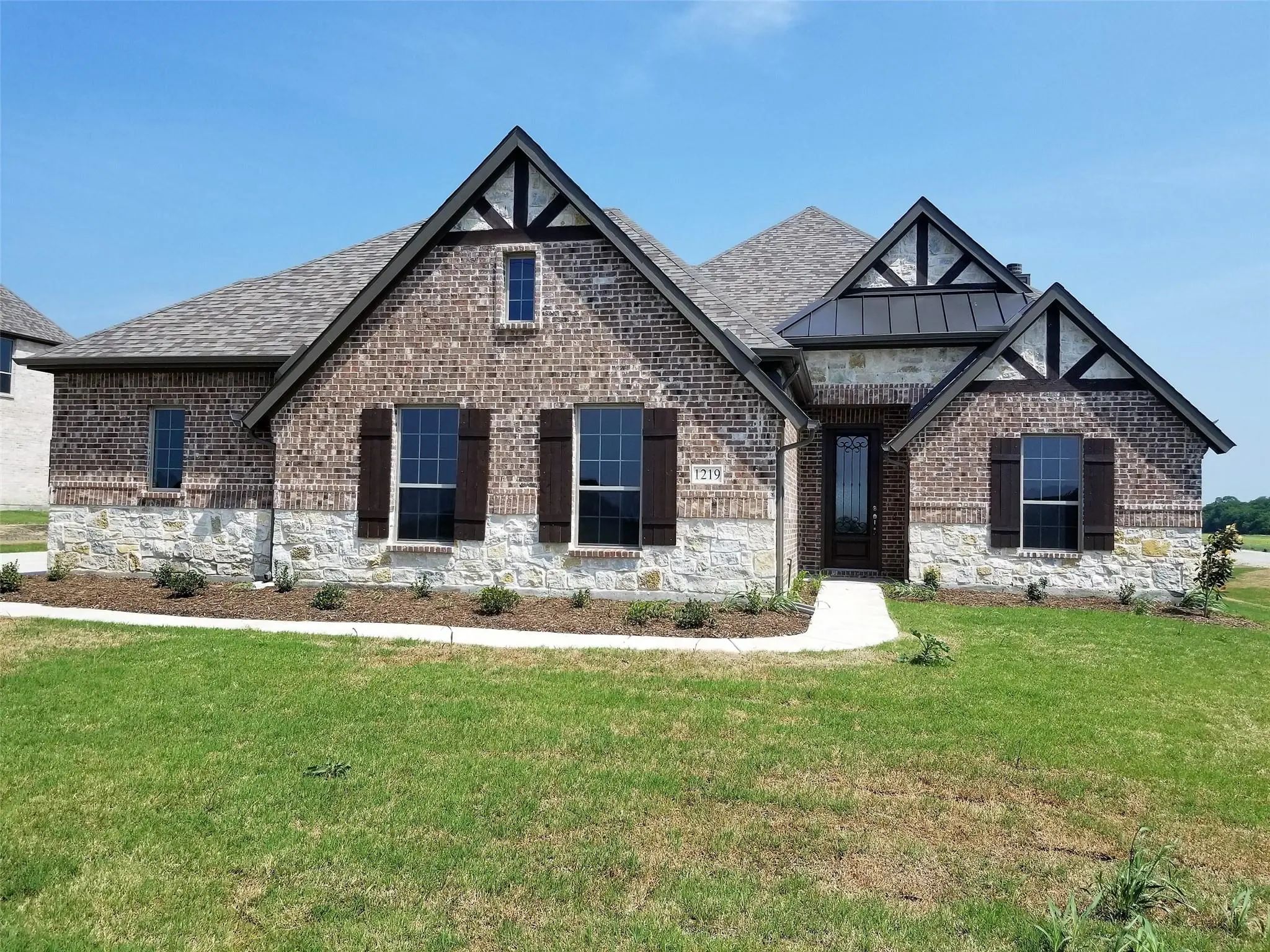Photo of Listing #21403242