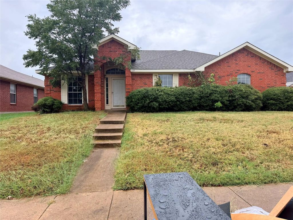 437 Kimmel Drive, Cedar Hill
