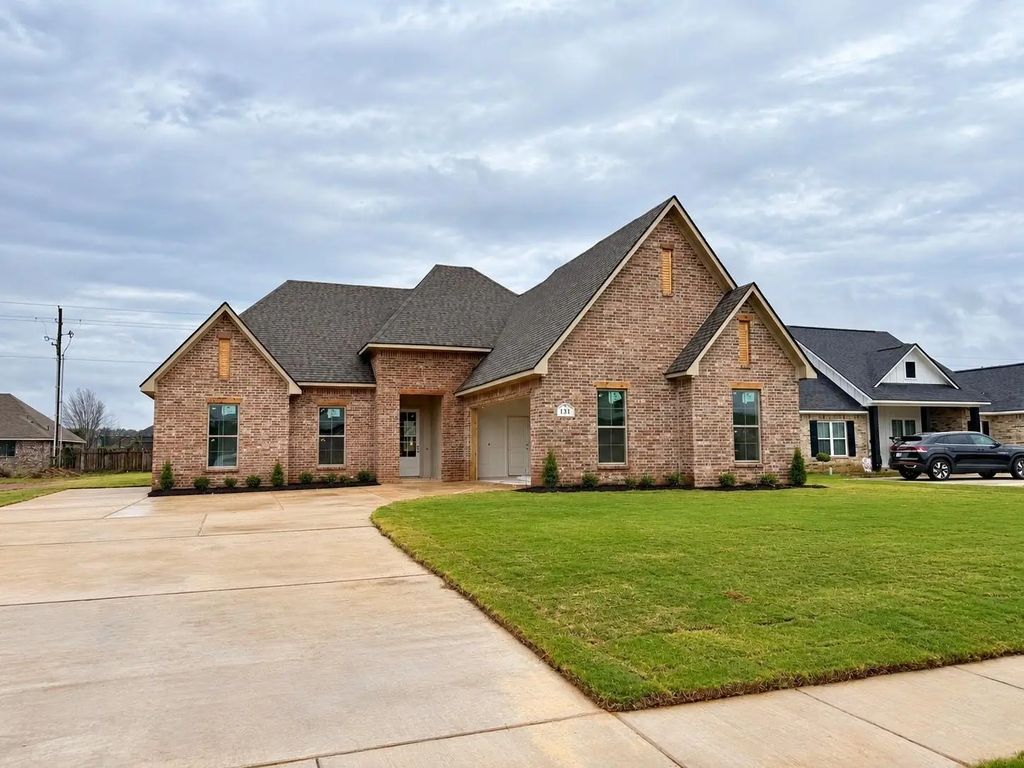 131 Sitka Loop, Haughton