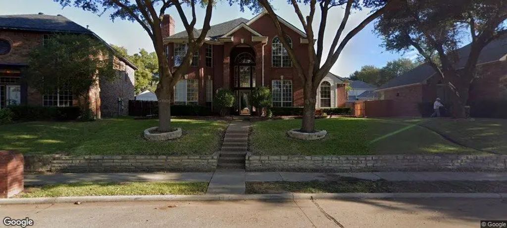 9101 Lakepointe Avenue, Rowlett