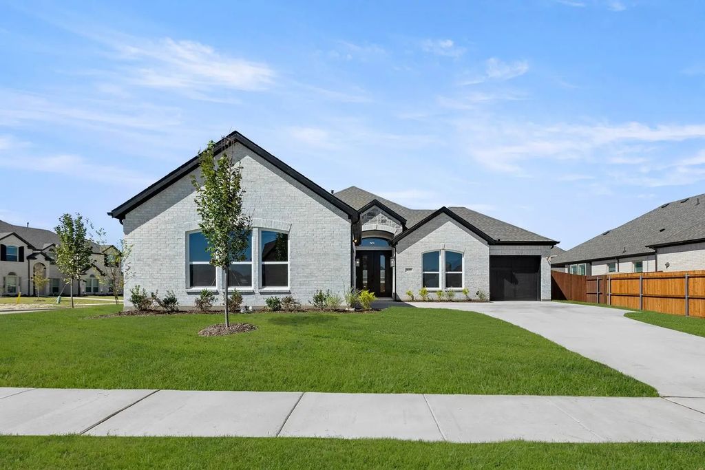 1633 Briarwood , Midlothian