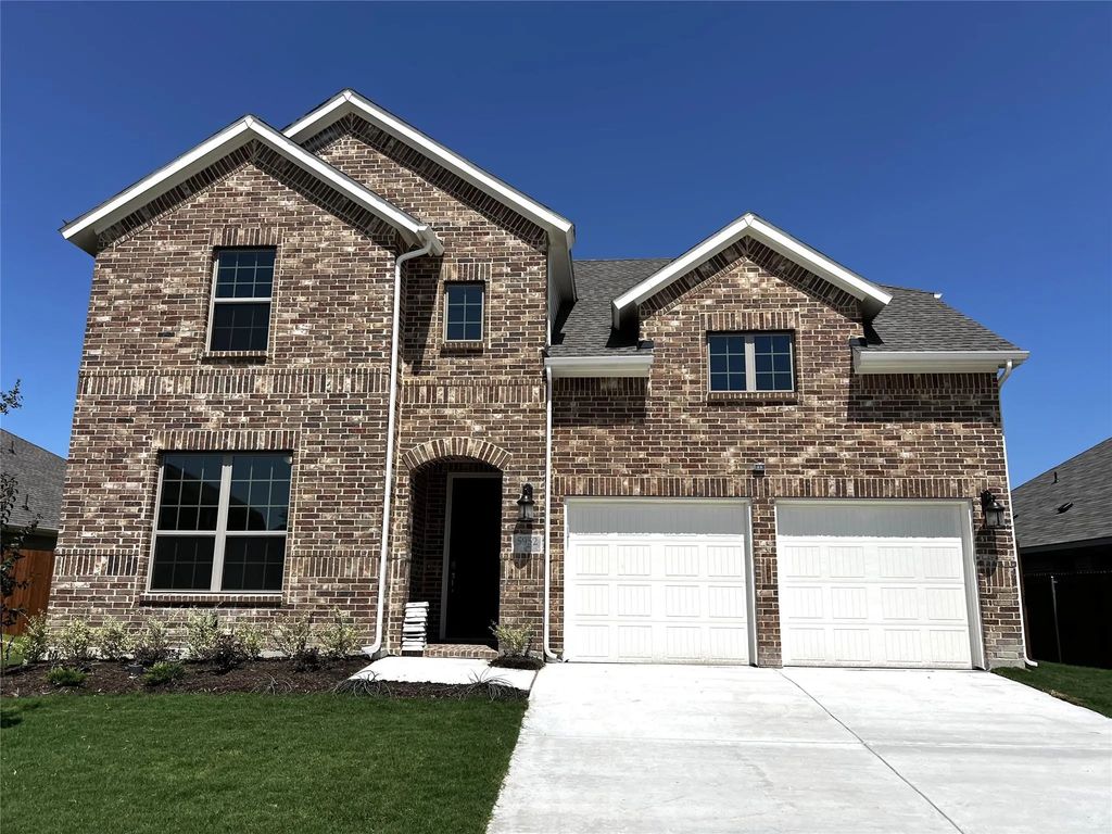 5952 Halls Lake Loop, Fort Worth