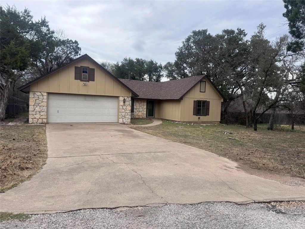1107 Sierra Vista Drive, Granbury