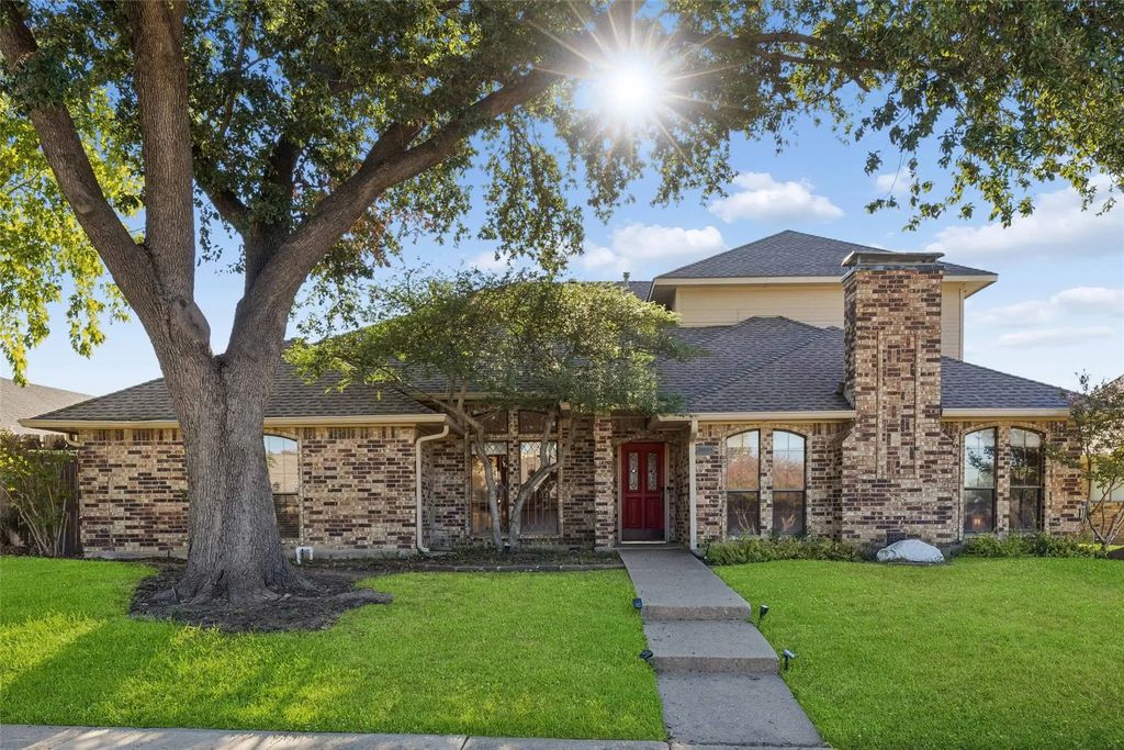 2924 Cambridgeshire Drive, Carrollton