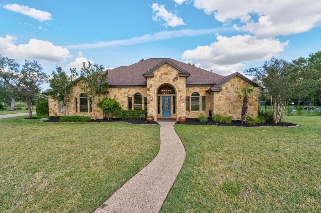 416 Shadywood Lane, Dripping Springs