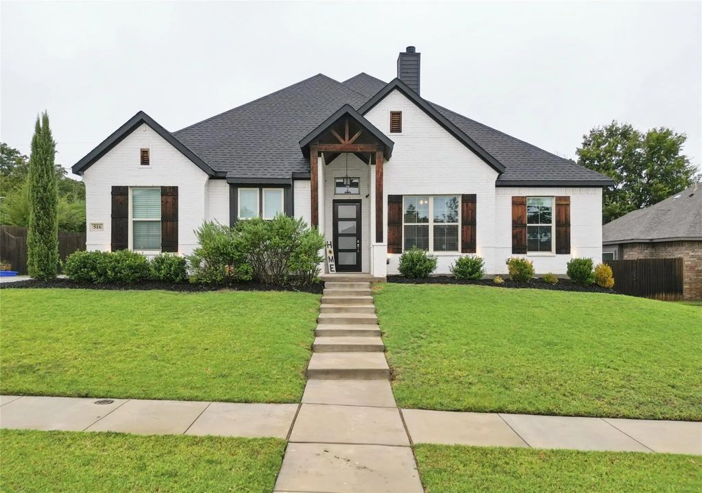 516 Woodland Drive, Azle