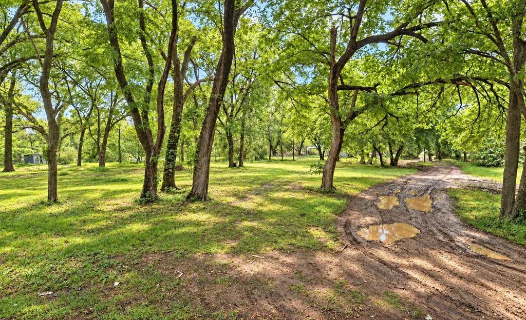152 Bowden Circle, Burleson