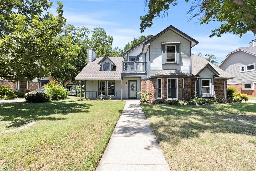 2704 Wolff Drive, Arlington