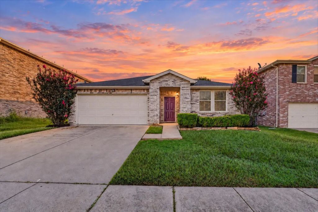 8417 Redheart Street, Arlington