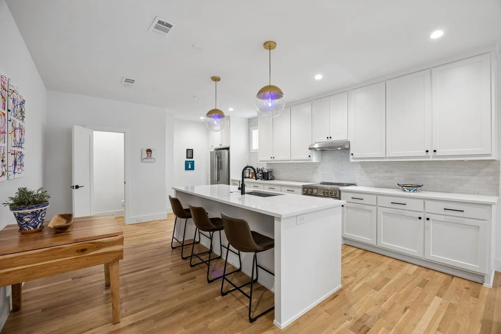 7207 Gaston Avenue 903, Dallas