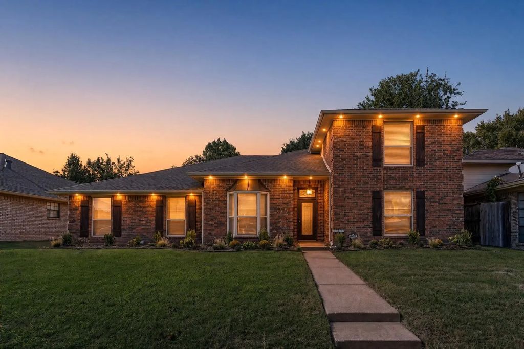 6423 Ridgemont Drive, Dallas