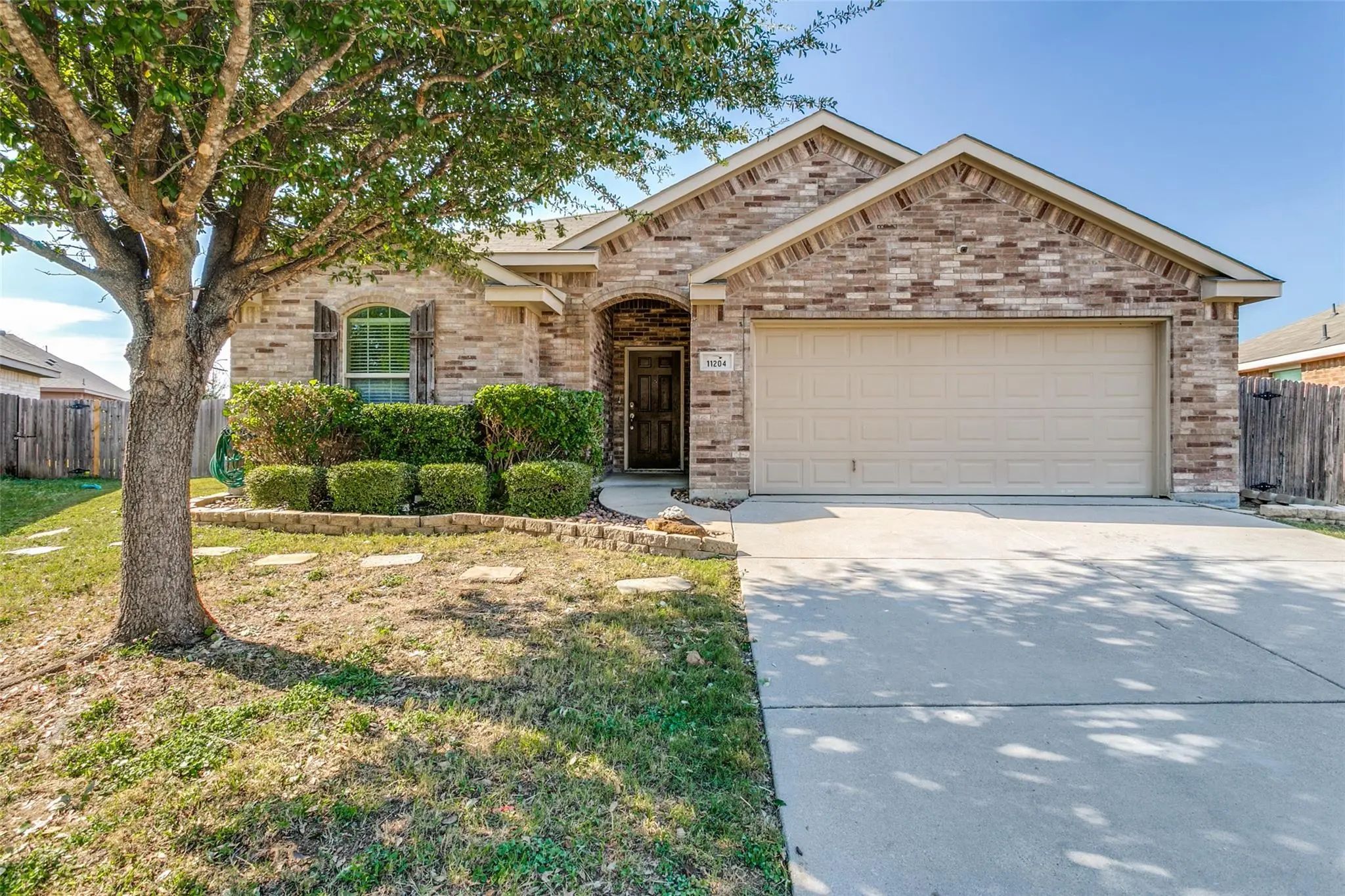 Photo of Listing #21403926