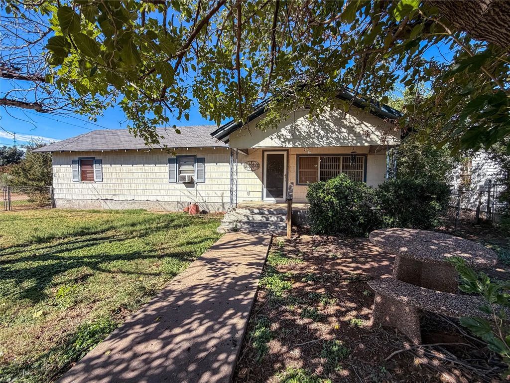 1401 N Avenue K, Haskell