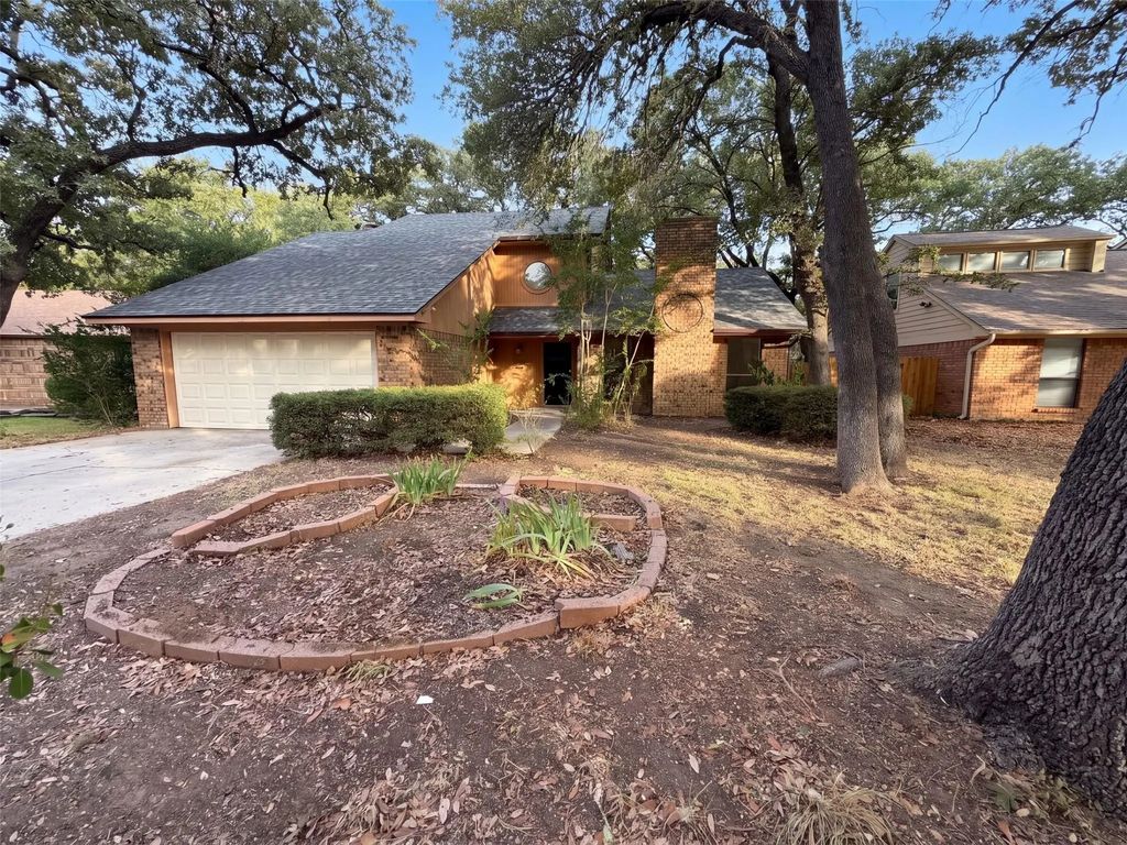 4717 Burning Springs Drive, Arlington