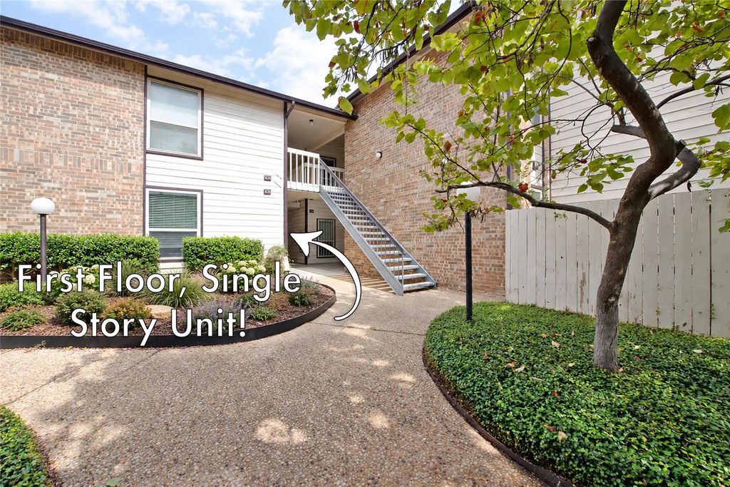 7107 Holly Hill Drive 17, Dallas