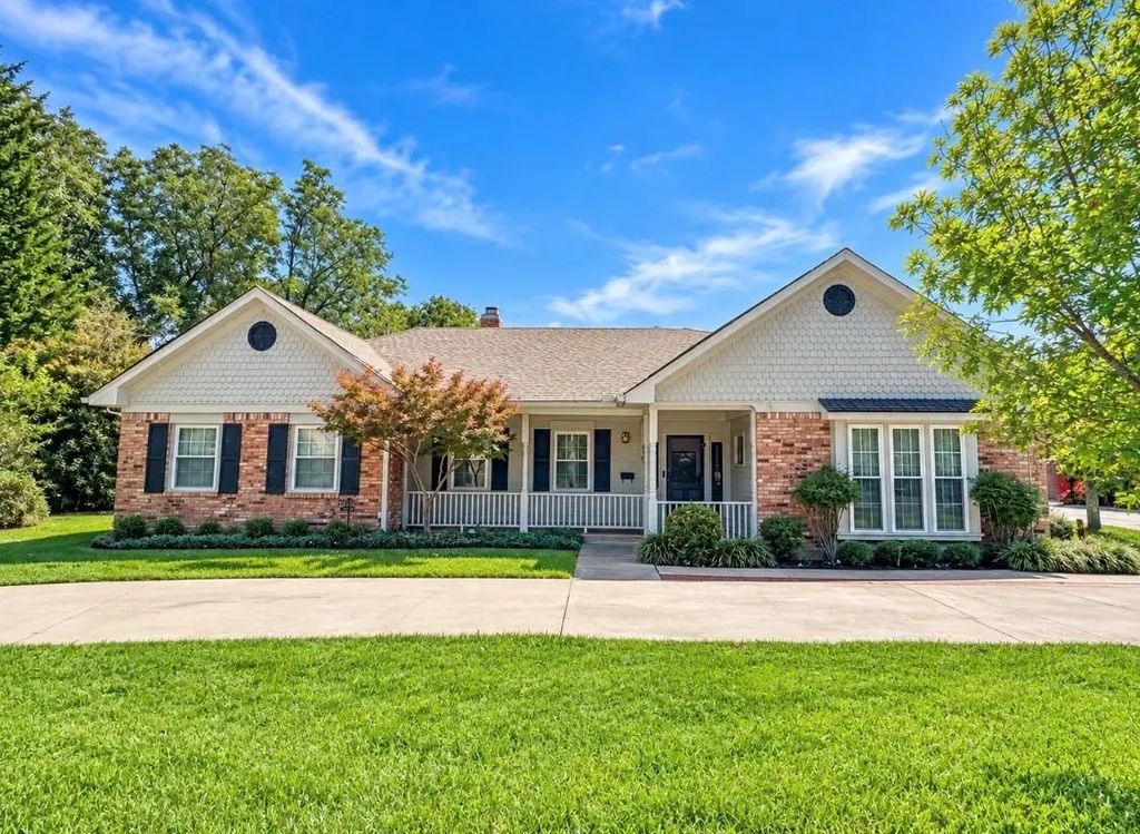 1500 E California Street, Gainesville