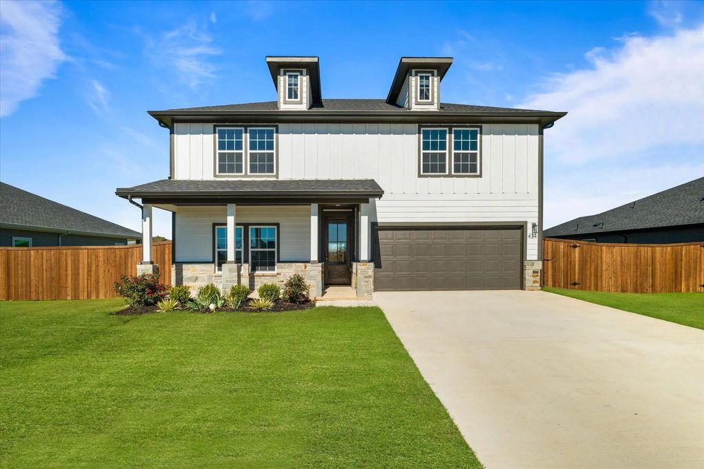 434 Cirrus Circle, Muenster