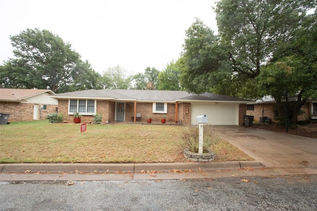108 Chaparral Drive, Graham
