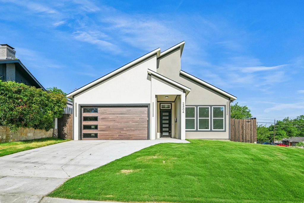 2504 Vaughn Boulevard, Fort Worth