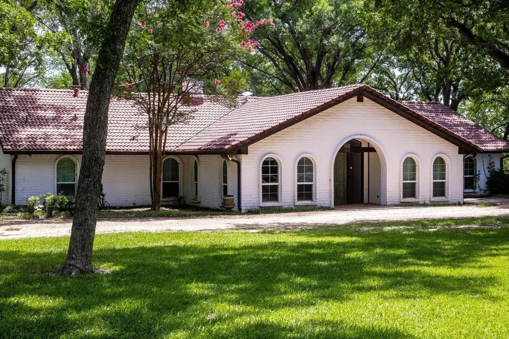 6851 Double Bridge Road, Mabank