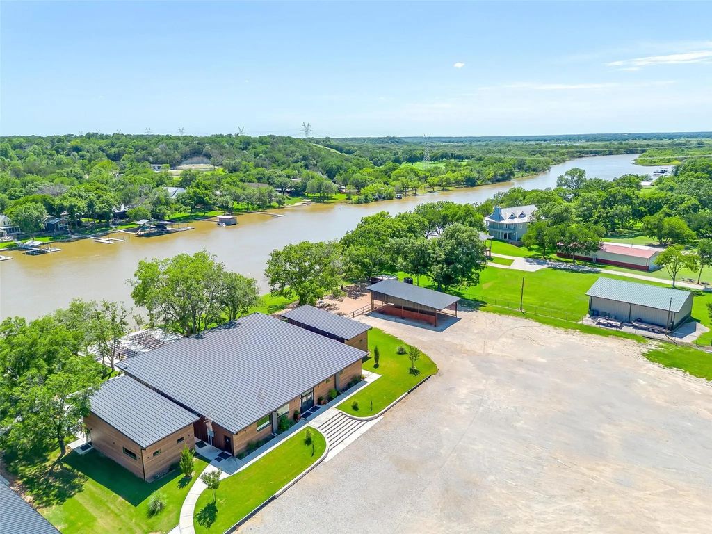 2330 Old Tin Top Road, Weatherford